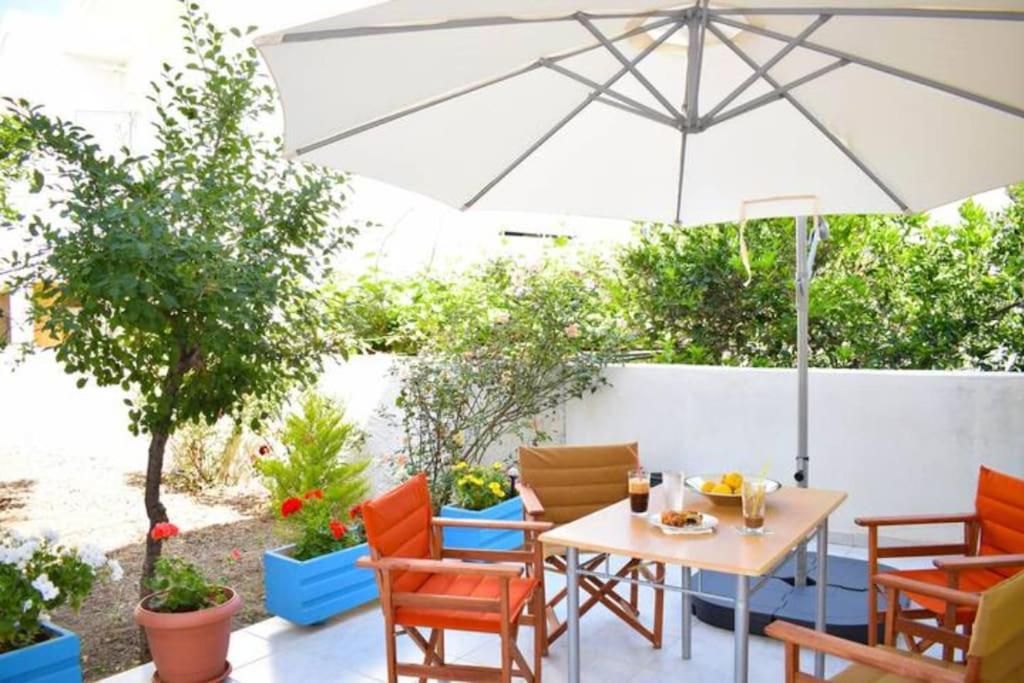 Marble Cool 2-Bedroom Down Town Yard House Kíssamos Dış mekan fotoğraf