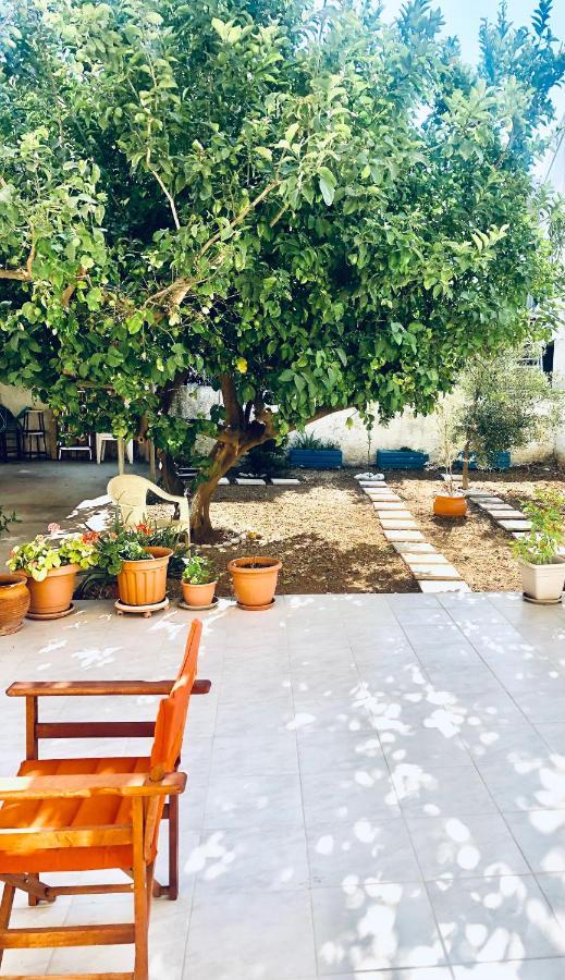 Marble Cool 2-Bedroom Down Town Yard House Kíssamos Dış mekan fotoğraf